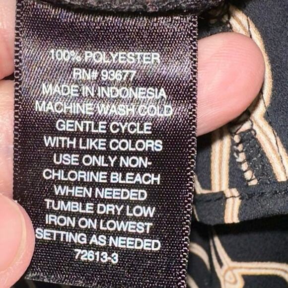 Worthington Black & Gold Chain PatternV Neck Blouse - Picture 4 of 5